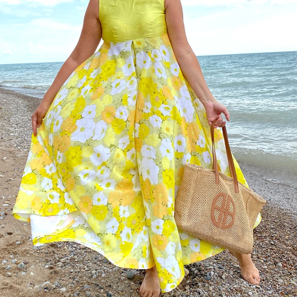 Vintage 1970’s yellow dress/romper xs